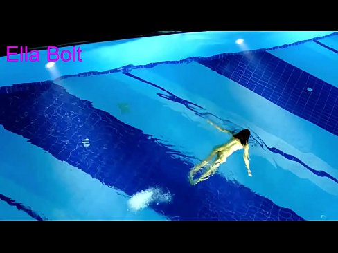 ❤️ Não consigo parar de observar, jovem loira apanhada nadando nua na piscina do resort ELLA BOLT ❤❌ Sexo de qualidade em porno pt-br.sexvideogif.ru